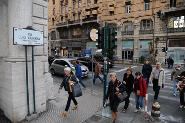 Genova - via Cadorna - ragionevole prposta di cambiare il nome a