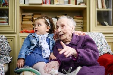 Genova, Certosa - la famiglia di Margherita Giuliano, 108 anni