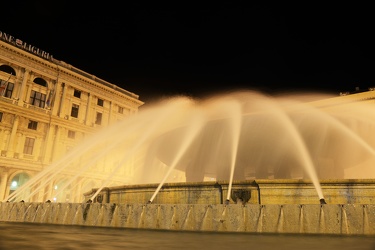 Ge - fontana de ferrari vento