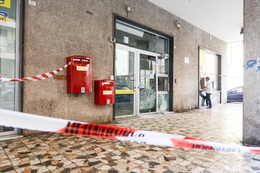 esplosione ufficio postale sestri 072016-8877