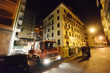 Genova, via daneo - frana e tre palazzi sgomberati - circa duece