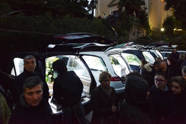 Genova Cornigliano - istituto calasanzio - i funerali delle quat