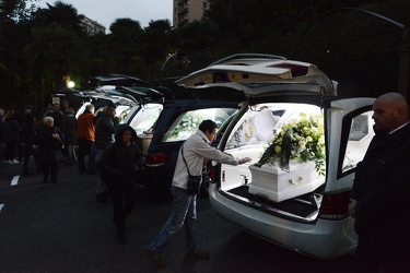 Genova Cornigliano - istituto calasanzio - i funerali delle quat