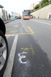 Genova, Quarto - investita dal bus, incidente mortale davanti al