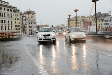 Genova, maltempo pioggia e qualche piccolo disagio sulle strade 