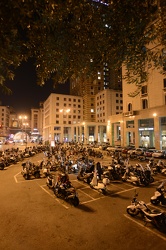 Genova, Piazza Dante - il parcheggio delle moto