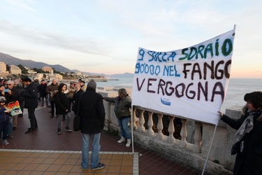 Genova, corso Italia - manifestazione in favore del cantiere per
