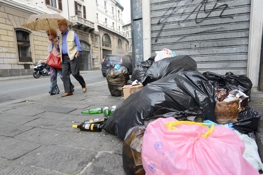 Genova - spazzatura nelle strade nel giorno dello sciopero AMIU