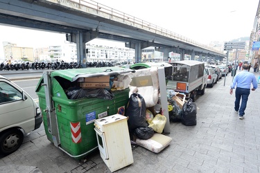 Genova - spazzatura nelle strade nel giorno dello sciopero AMIU