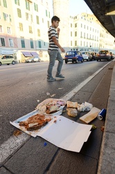 Genova - spazzatura domenica pomeriggio