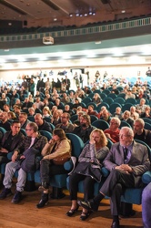 Genova solidale teatro Verdi 19102017