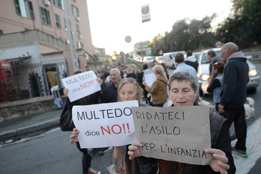 Genova Pegli, Multedo - ennesima protesta con blocco stradale de