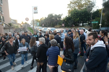 Genova Pegli, Multedo - ennesima protesta con blocco stradale de