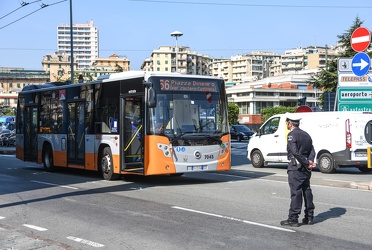 bus investe pedone Novotel 092017-7213