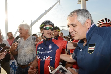 Genova - allenatore del Crotone fino a qui in bicicletta