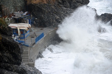 Genova, Voltri - i danni provocati dalla mareggiata