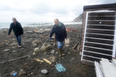 Genova, Voltri - i danni provocati dalla mareggiata