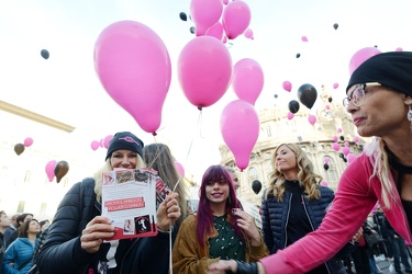 flash mob donne CroGe11032017