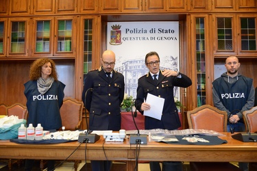 Genova. conferenza stampa in questura sgominata banda ladri appa