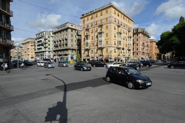 Genova - incrocio pericoloso all'inizio di Corso Sardegna