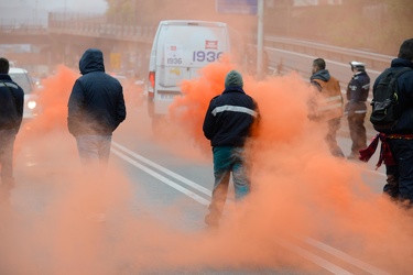 Genova, Cornigliano - altra giornata di agitazione per i lavorat