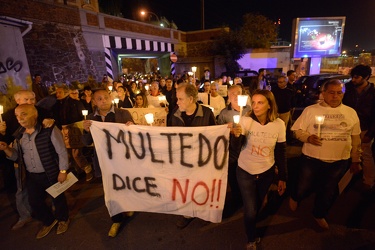 Genova Pegli, Multedo - fiaccolata contro centro giovani migrant