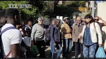Genova Pegli, Multedo - arrivati i primi dodici migranti e conse
