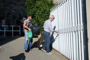 Genova Pegli, Multedo - arrivati i primi dodici migranti e conse