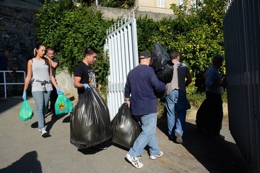 Genova Pegli, Multedo - arrivati i primi dodici migranti e conse