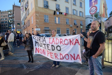 Genova Pegli, Multedo - arrivati i primi dodici migranti e conse