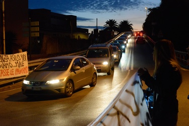 Genova Pegli, Multedo - arrivati i primi dodici migranti e conse