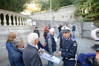 Genova Pegli, Multedo - il primo giorno dei dodici migranti nell