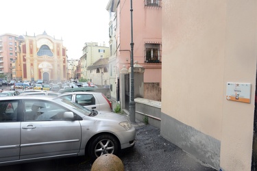 Genova - centro storico - alcuni muri ripuliti tra piazza Sarzan