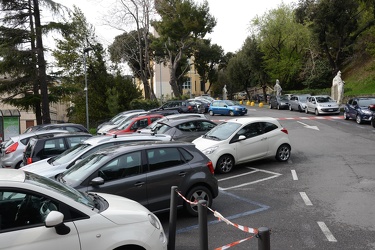 Genova, questione parcheggi ospedale San Martino - carro attrezz