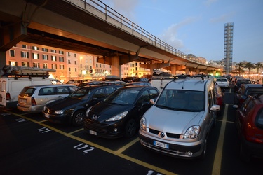 Genova, Darsena - il parcheggio per residenti accanto al museo d