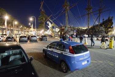 Genova, Porto Antico, lato Galeone - in seguito a segnalazioni, 