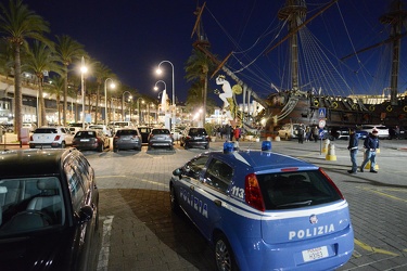Genova, Porto Antico, lato Galeone - in seguito a segnalazioni, 