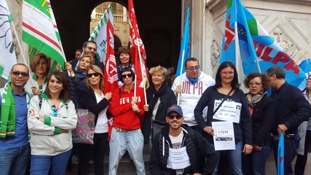 Genova, prefettura - presidio sindacati