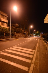 Genova, via Donato Somma - attraversamento pedonale pericoloso