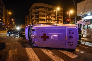 ambulanza ribaltata via timavo 08102018-4798