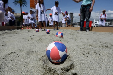 Genova, porto antico - campo da bocce per bambini delle elementa