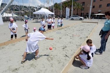 Genova, porto antico - campo da bocce per bambini delle elementa