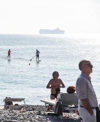 gente spiaggia Corso Italia 20102018-9424