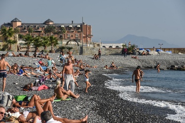 gente spiaggia Corso Italia 20102018-9446