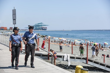 controlli CC spiaggia Voltri 13072018-0561