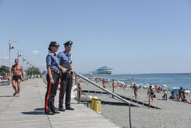 controlli CC spiaggia Voltri 13072018