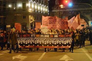 Genova - corteo femminista Otto Marzo - non una di meno