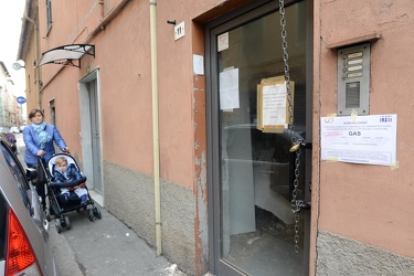 Genova, Cornigiano - Crolla il soffitto nelle scale, 4 famiglie 