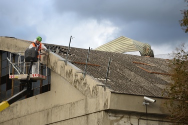 Genova - danni maltempo in val Bisagno - tetto officina guglielm