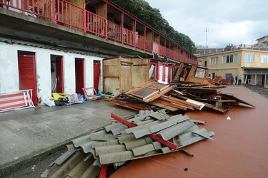 Genova - i danni agli stabilimenti balneari di corso Italia dopo